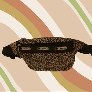 Leopard print LeSportsac Fanny pack.